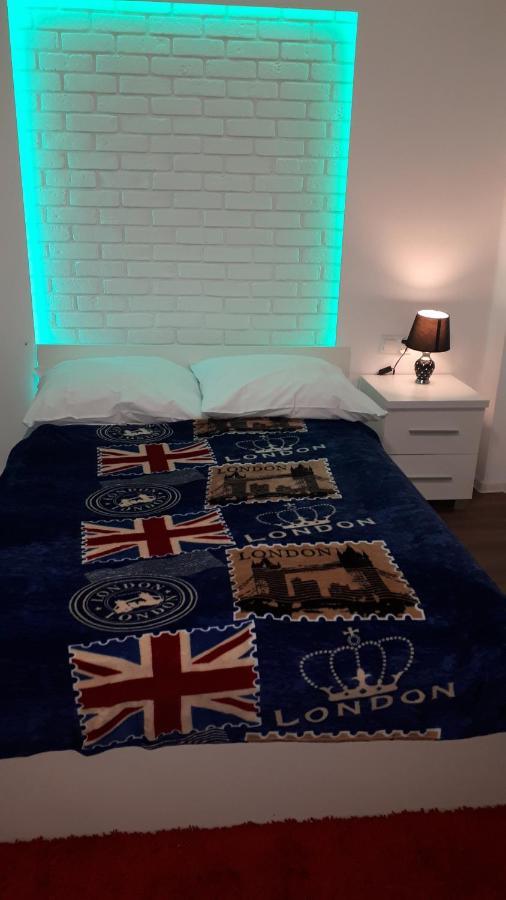 Apartament Centrum Panoramiczna Big Ben Z Balkonem-- Klimatyzacja-- Kielce Bagian luar foto